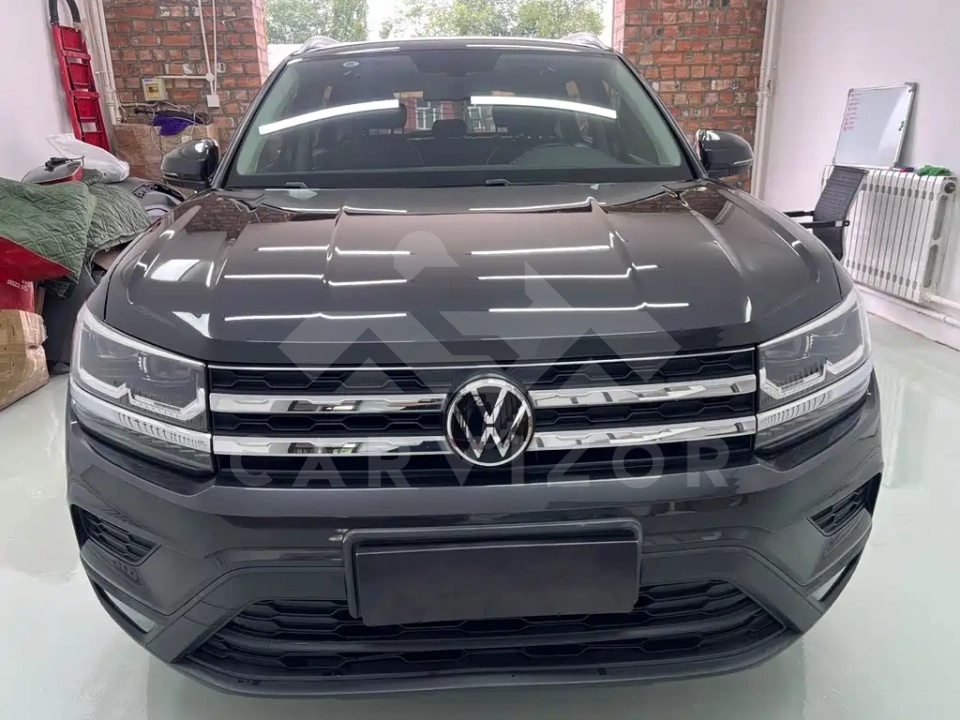 Volkswagen Tharu