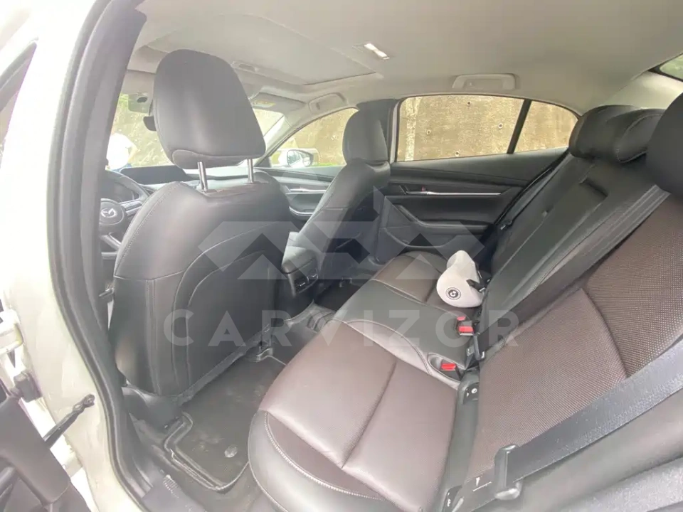 Mazda 3 Axela