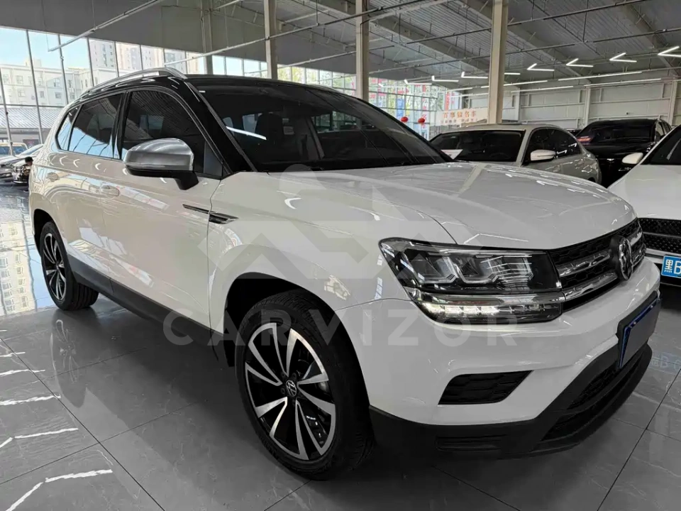 Volkswagen Tharu
