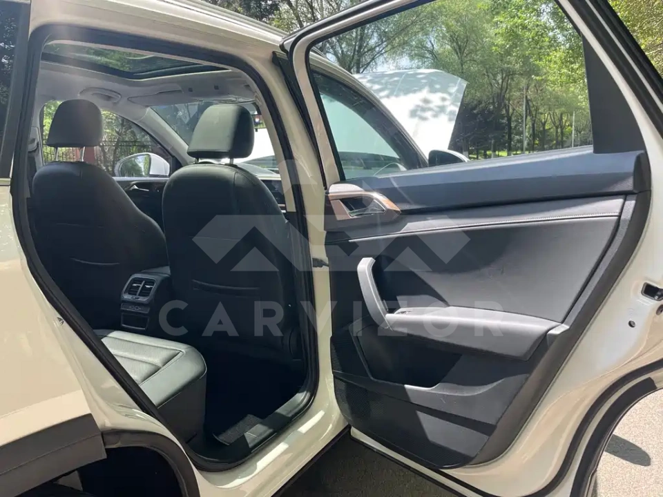 Volkswagen Tharu