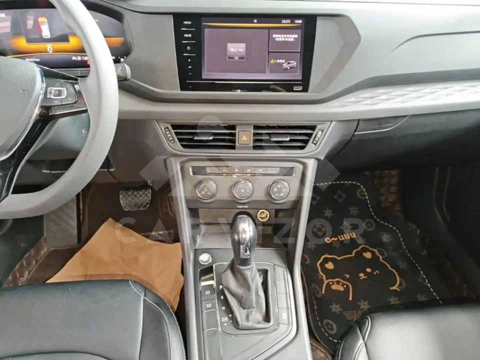 Volkswagen Tharu