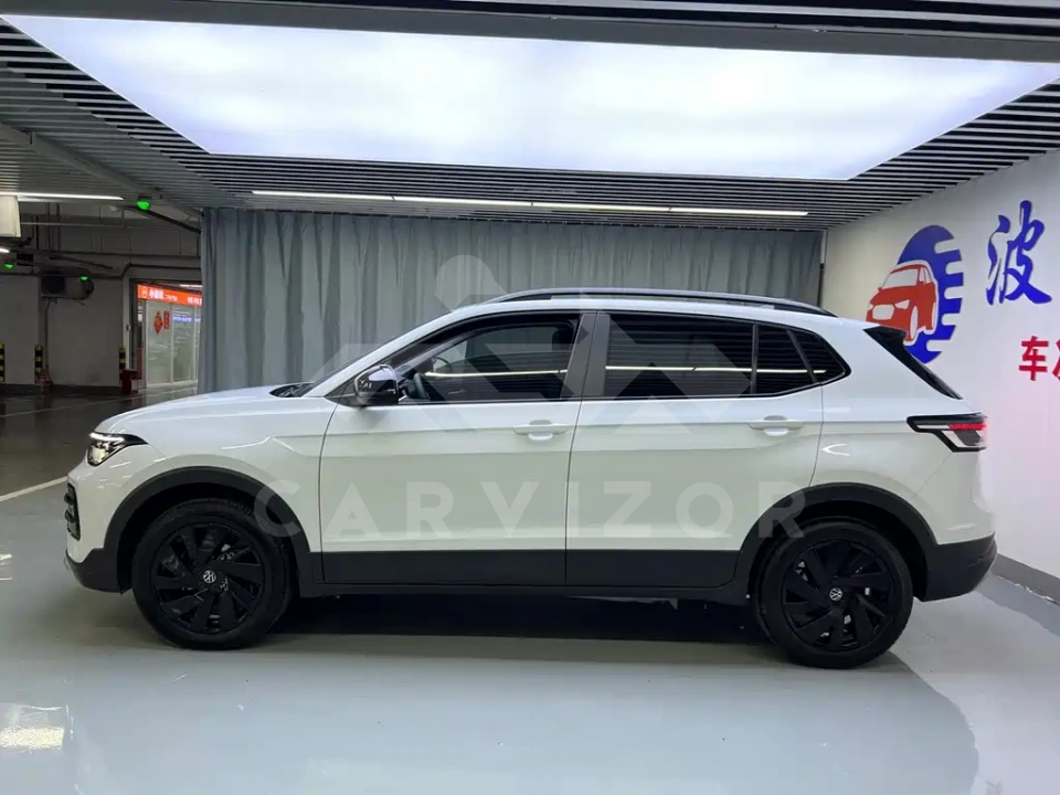 Volkswagen Tharu
