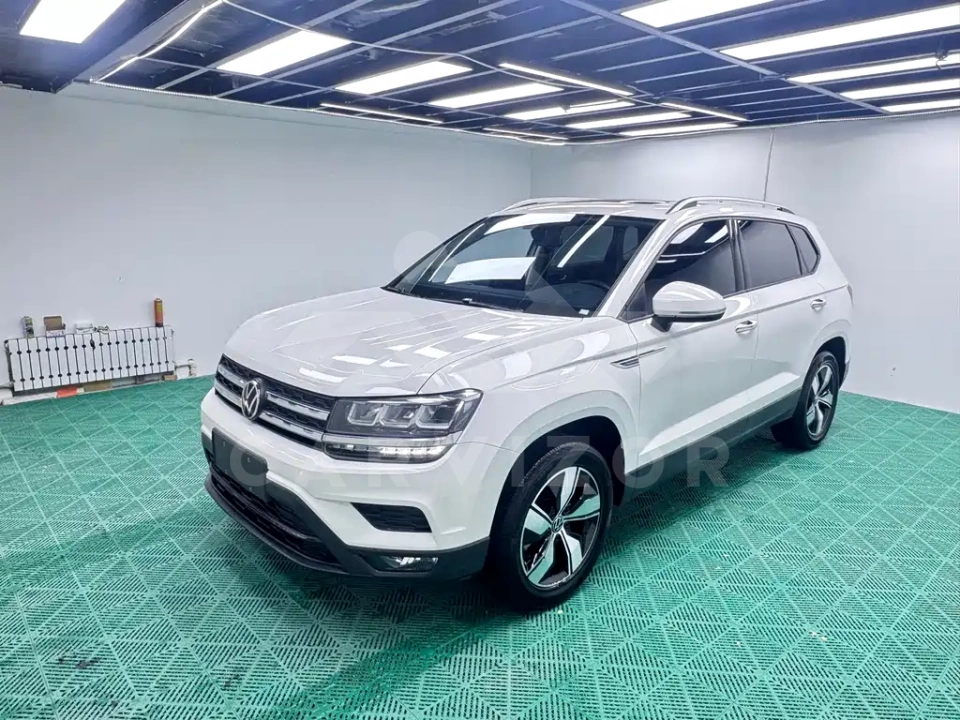Volkswagen Tharu
