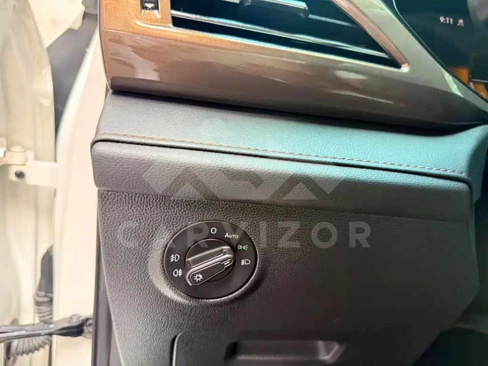 Volkswagen Tharu