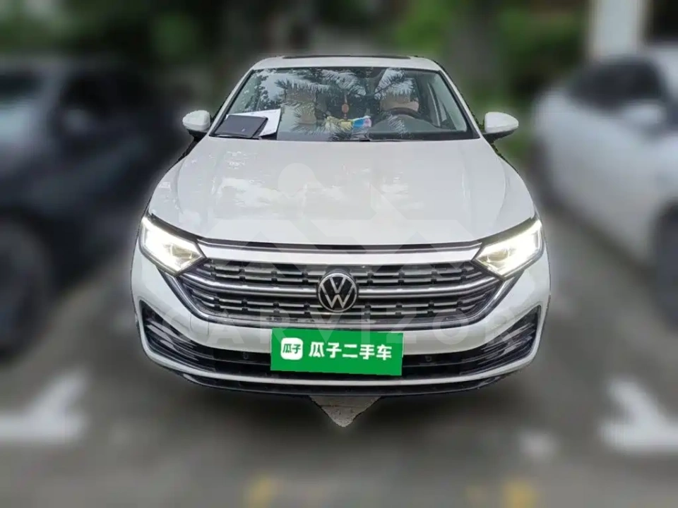 Volkswagen Sagitar