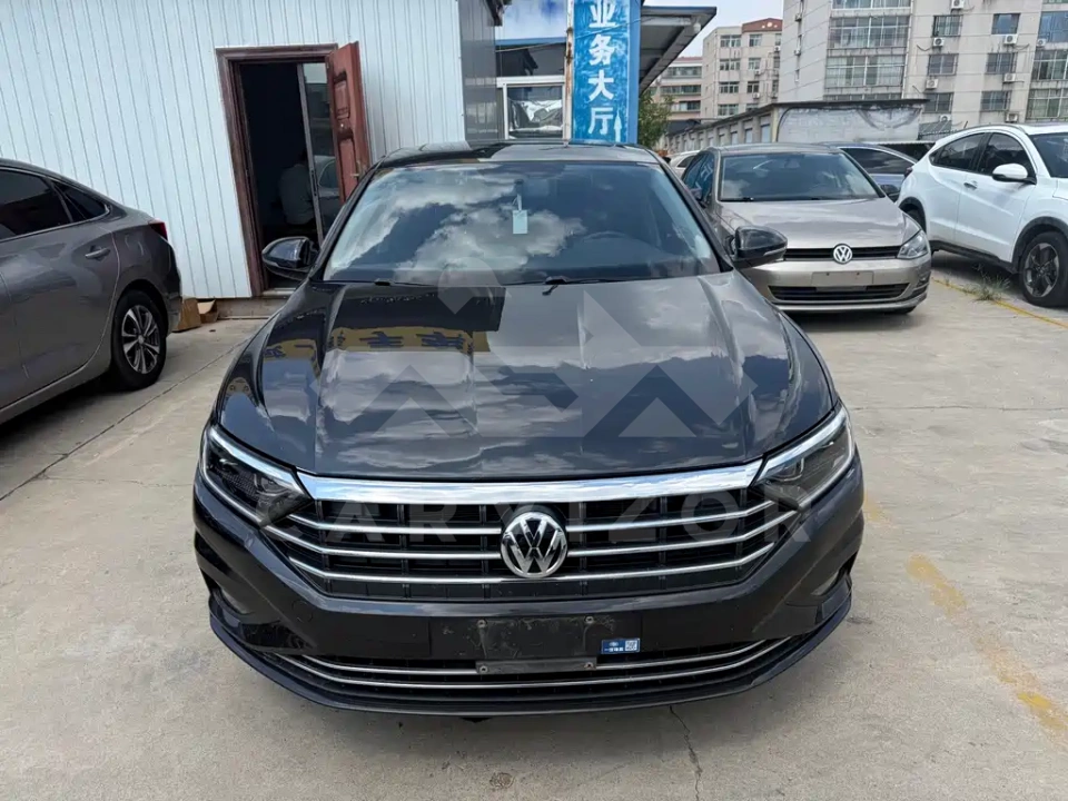 Volkswagen Sagitar