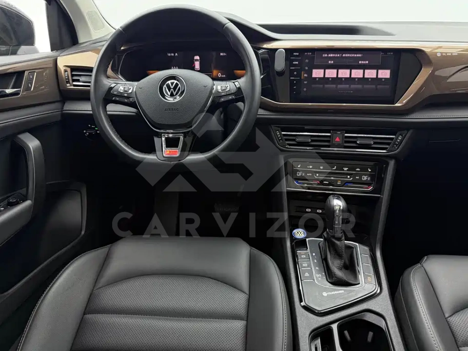 Volkswagen Tharu
