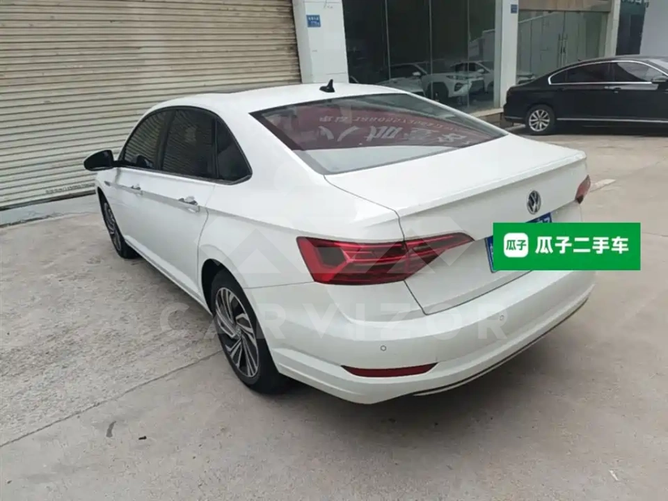 Volkswagen Sagitar