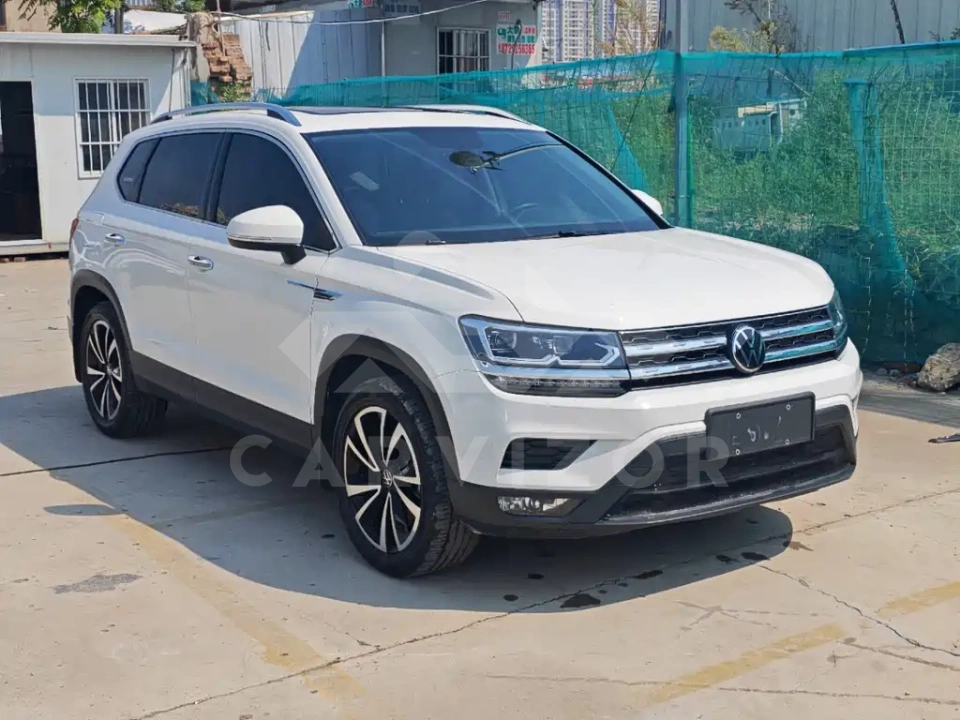 Volkswagen Tharu