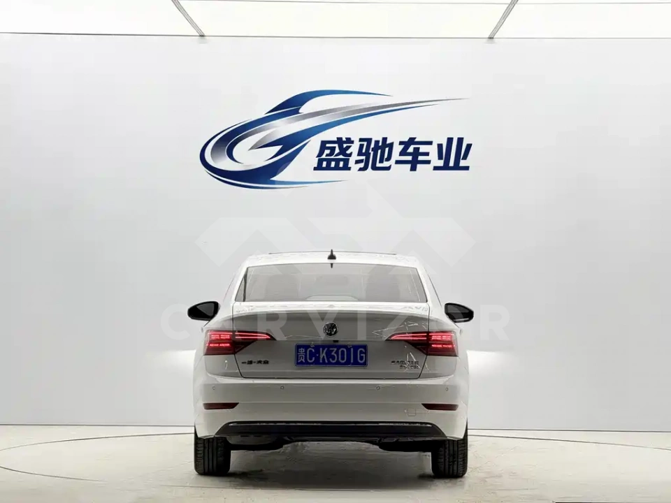 Volkswagen Sagitar