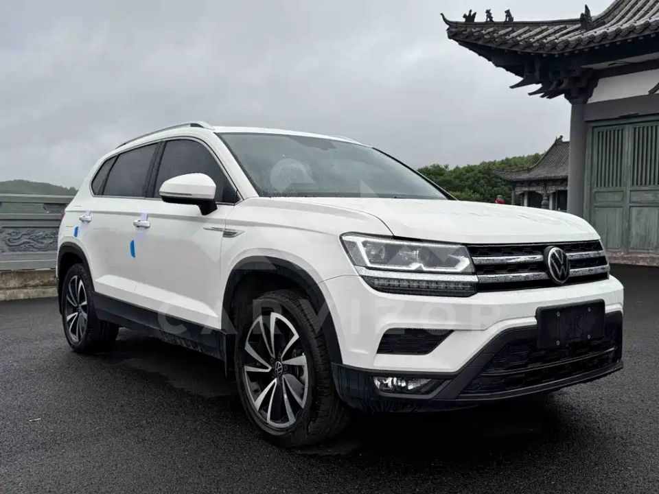 Volkswagen Tharu
