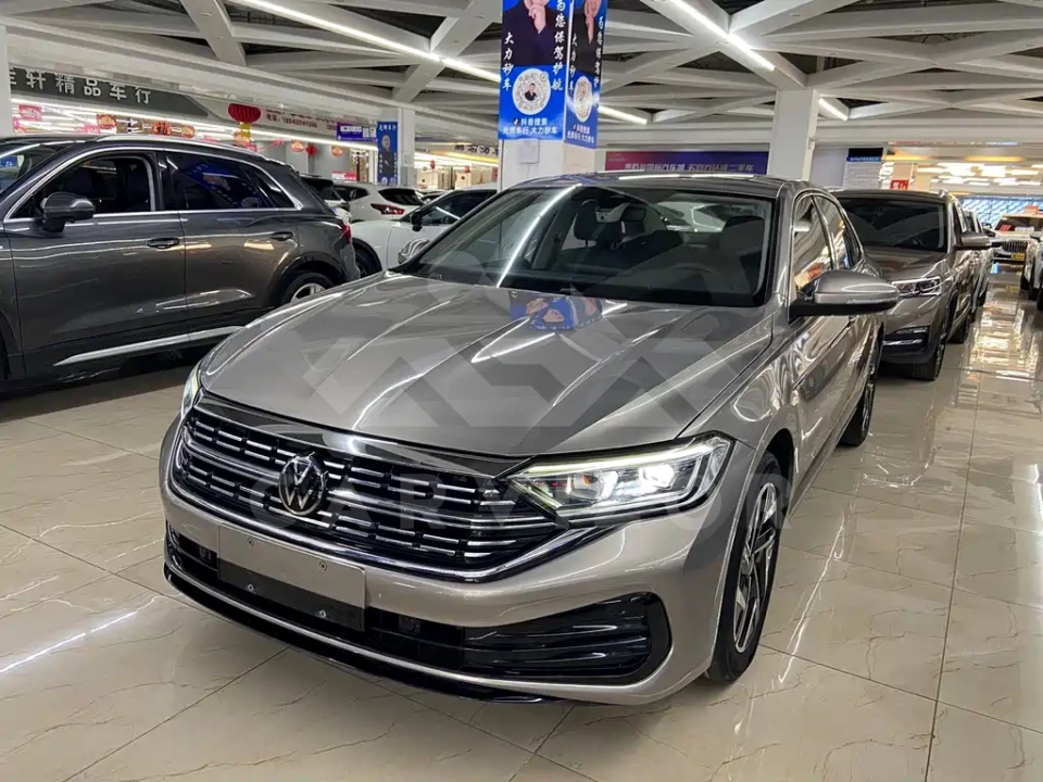 Volkswagen Sagitar