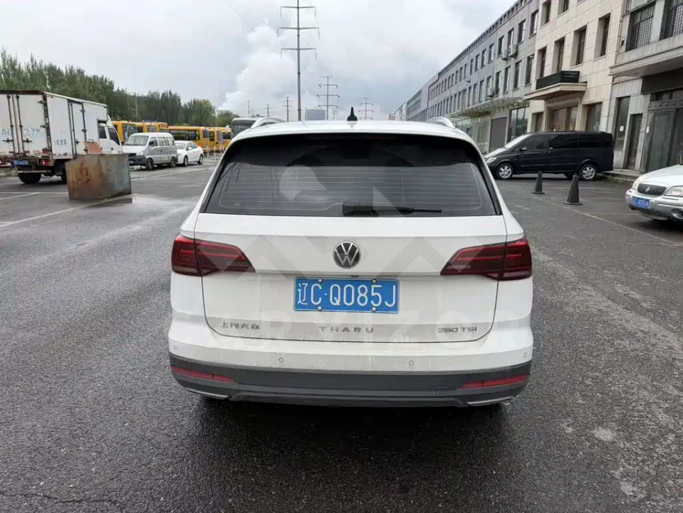 Volkswagen Tharu
