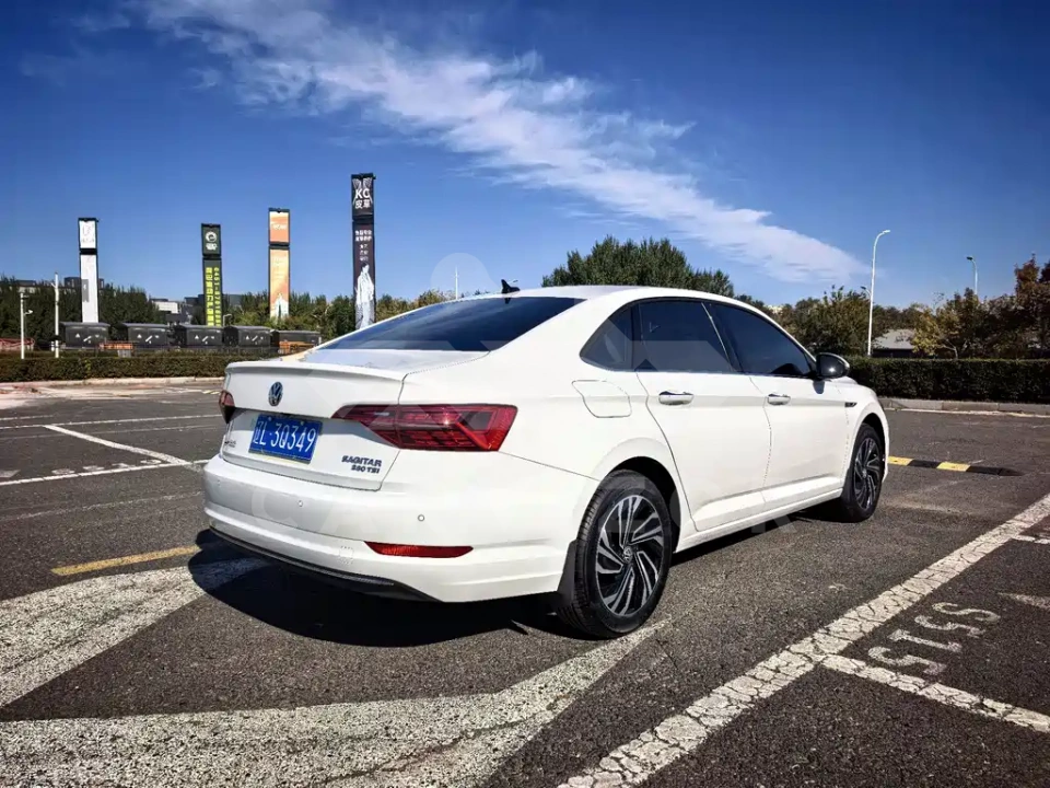 Volkswagen Sagitar