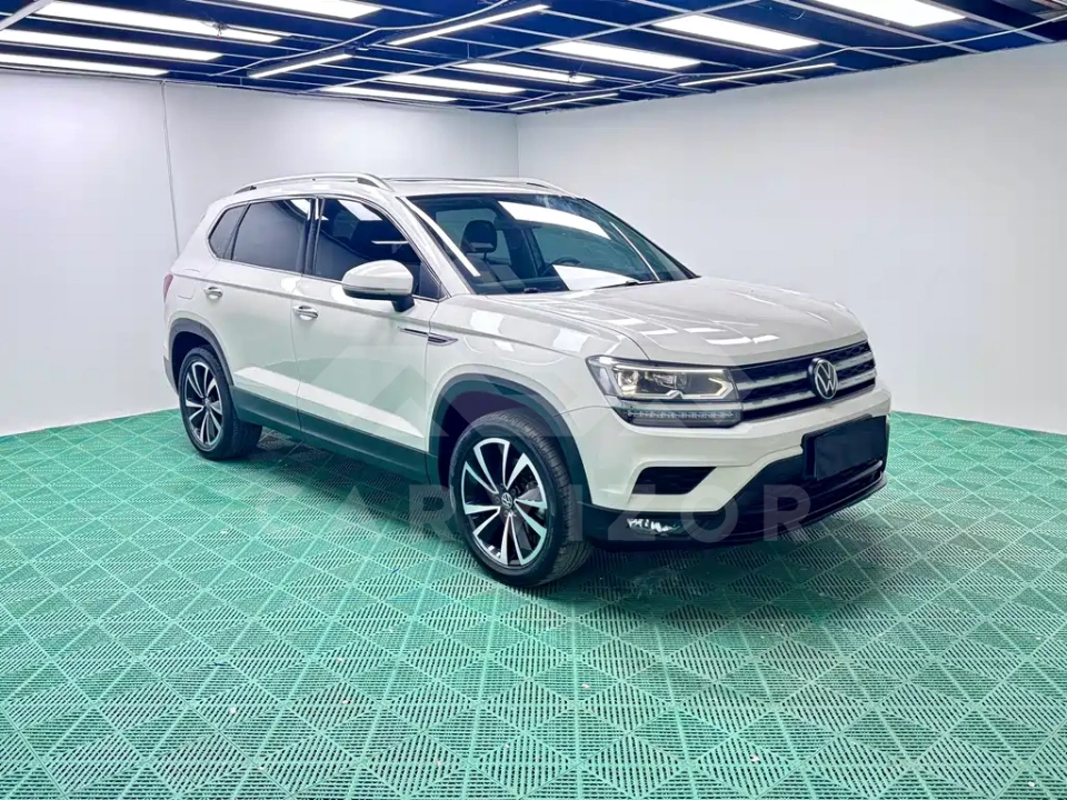 Volkswagen Tharu
