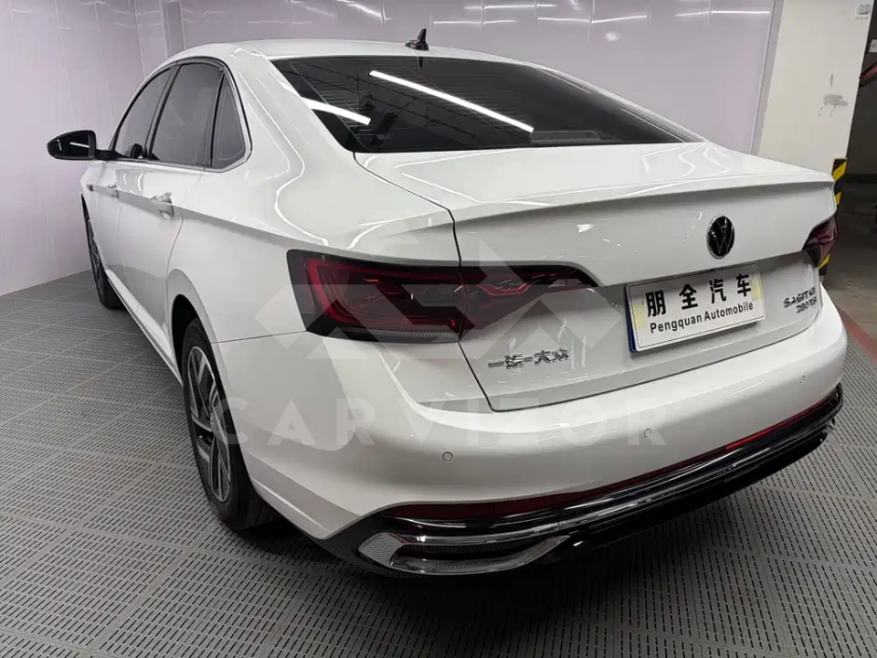 Volkswagen Sagitar