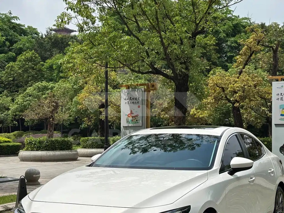 Mazda 3 Axela