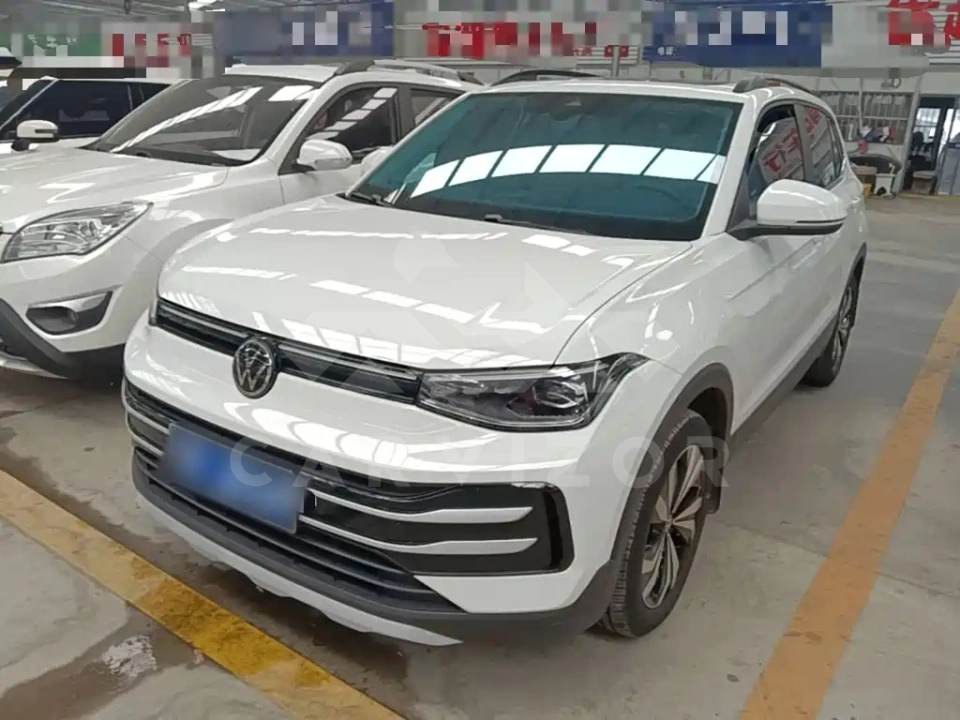Volkswagen Tharu