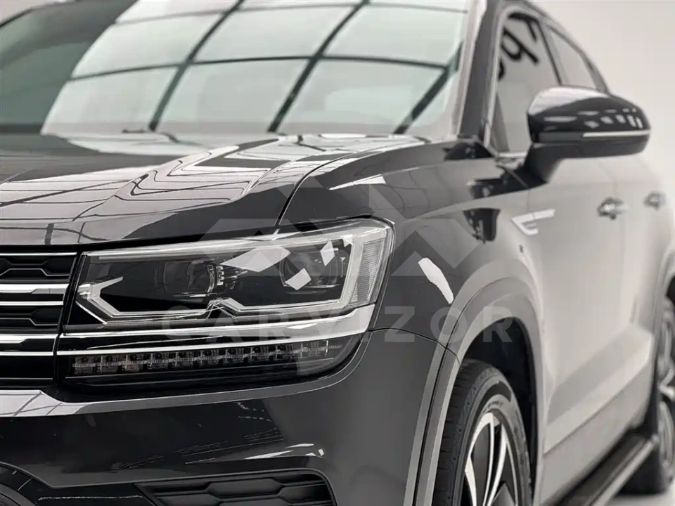 Volkswagen Tharu