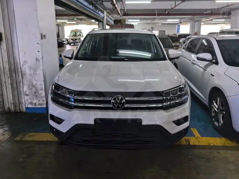 Volkswagen Tharu