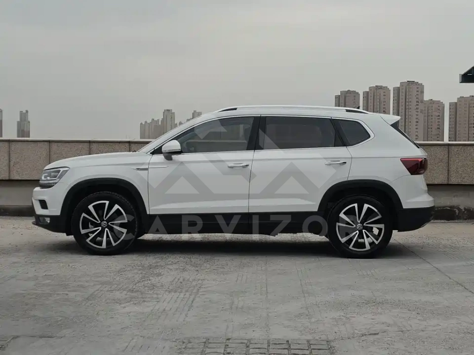 Volkswagen Tharu