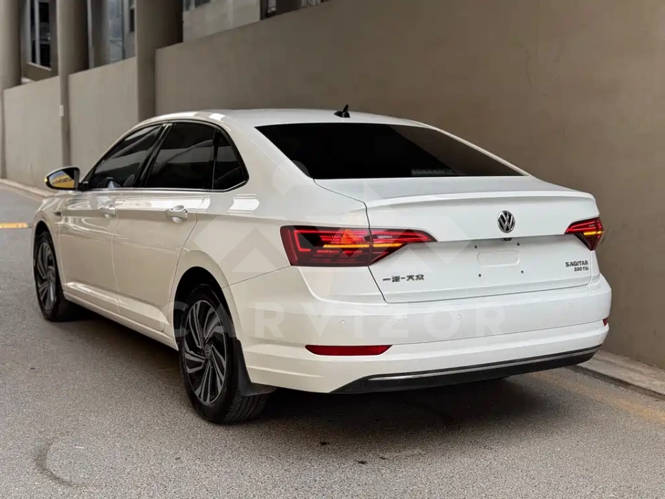 Volkswagen Sagitar