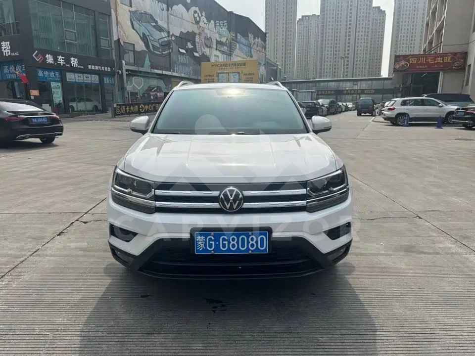 Volkswagen Tharu