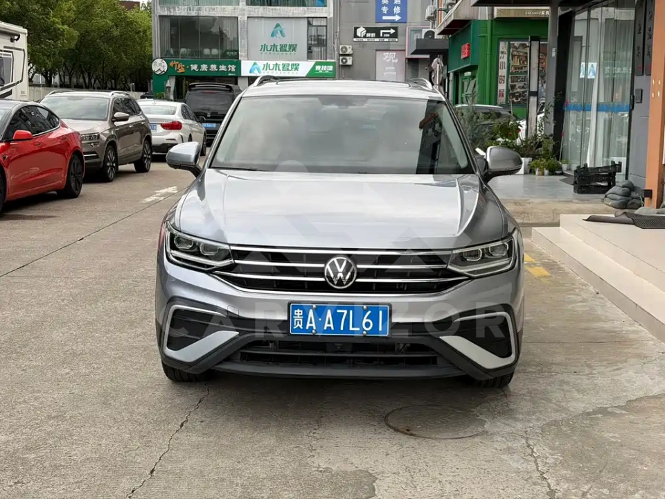Volkswagen Tiguan L