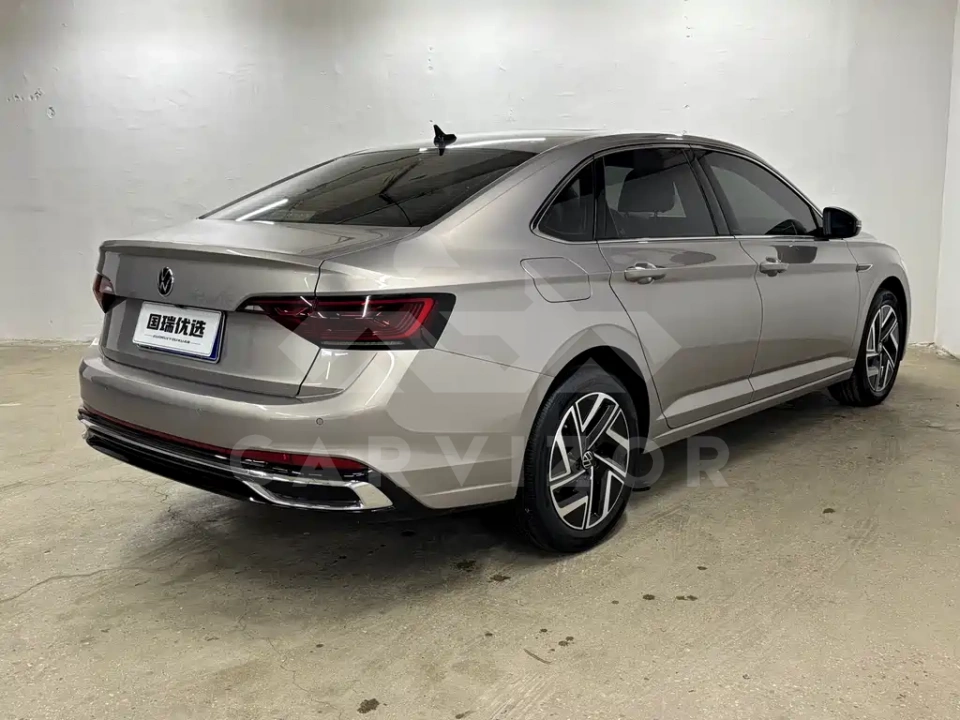 Volkswagen Sagitar