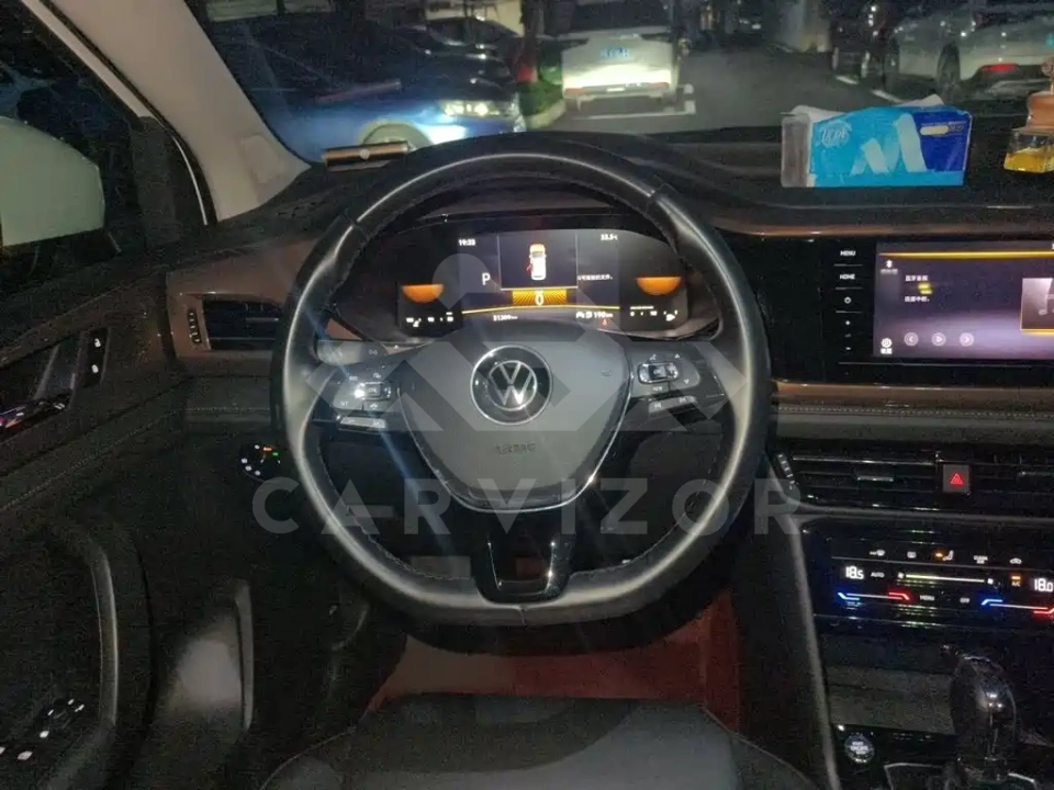 Volkswagen Tharu