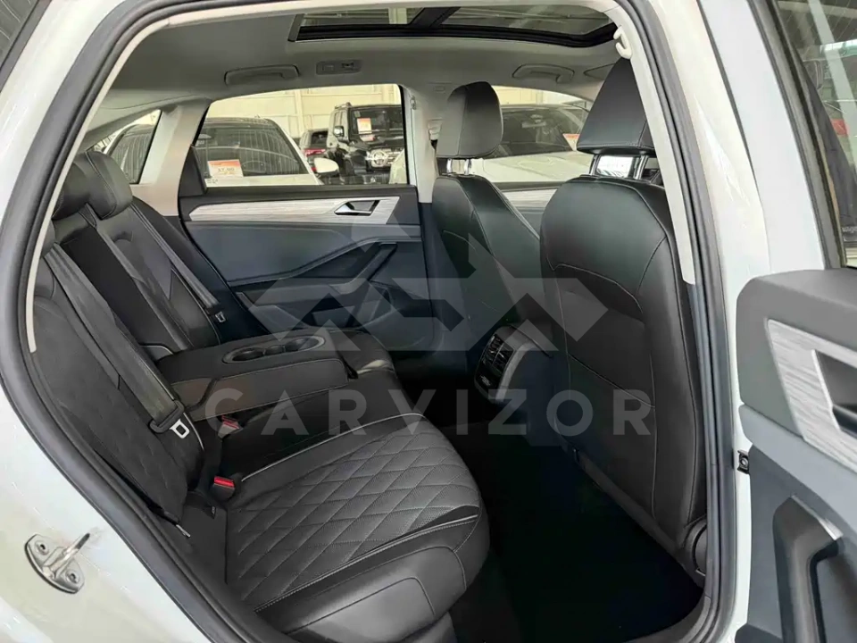 Volkswagen Sagitar