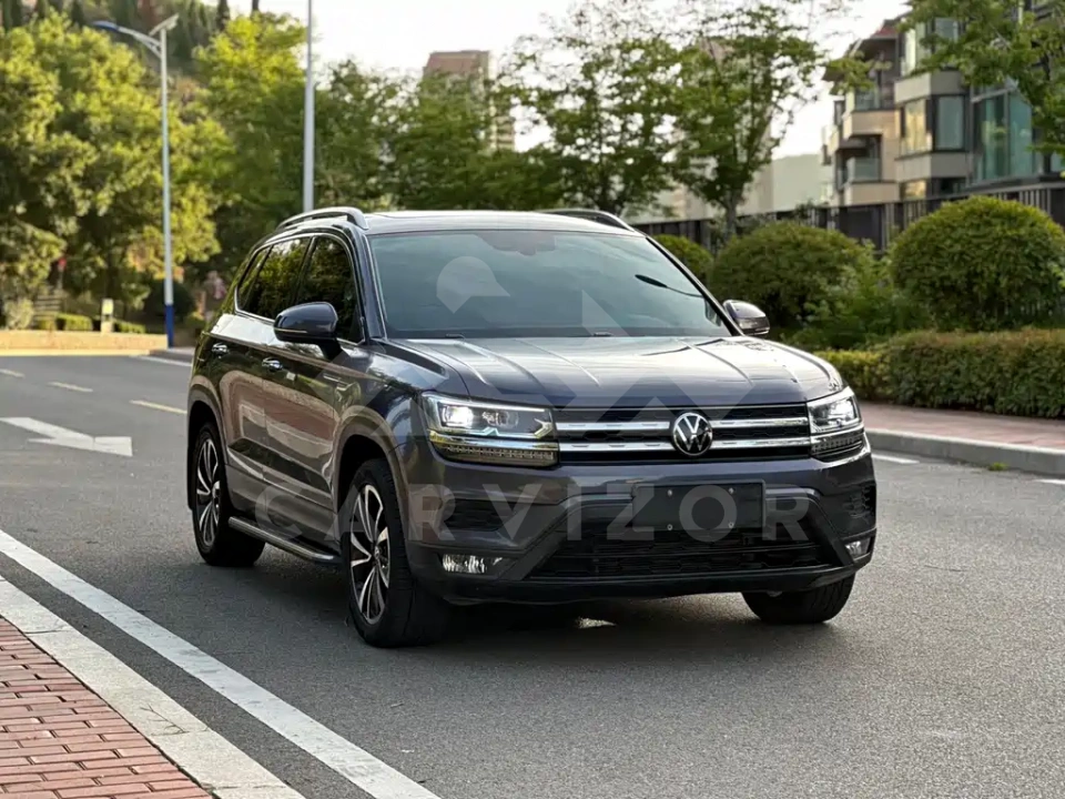 Volkswagen Tharu