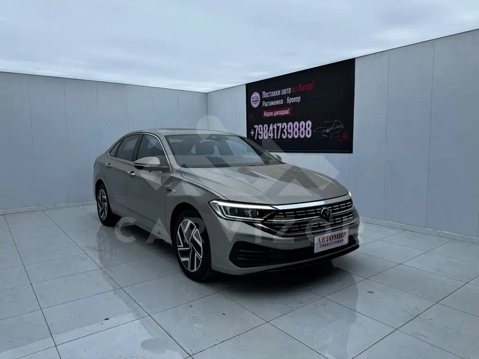 Volkswagen Sagitar