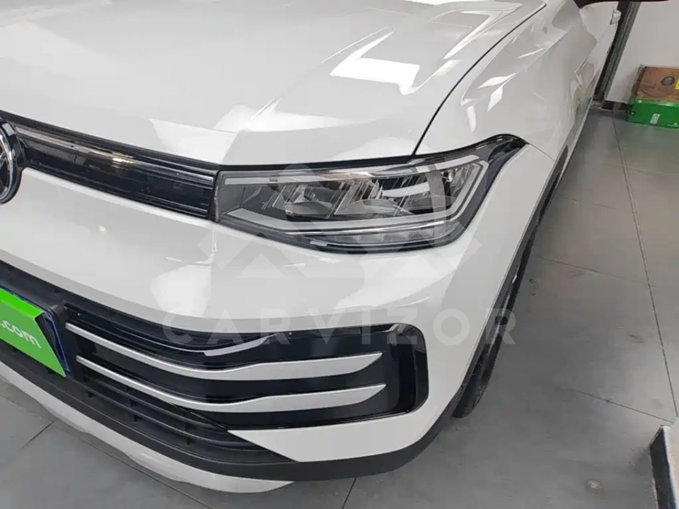 Volkswagen Tharu