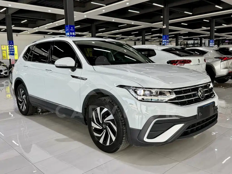 Volkswagen Tiguan L