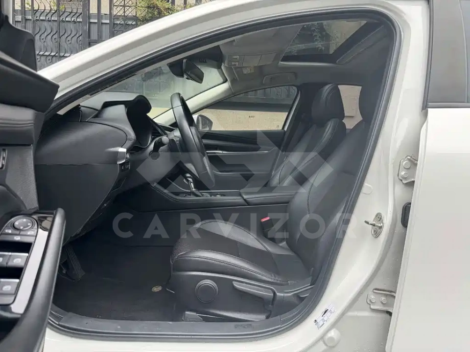 Mazda 3 Axela