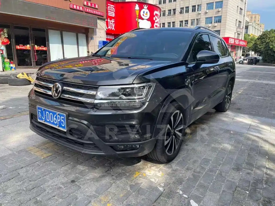 Volkswagen Tharu