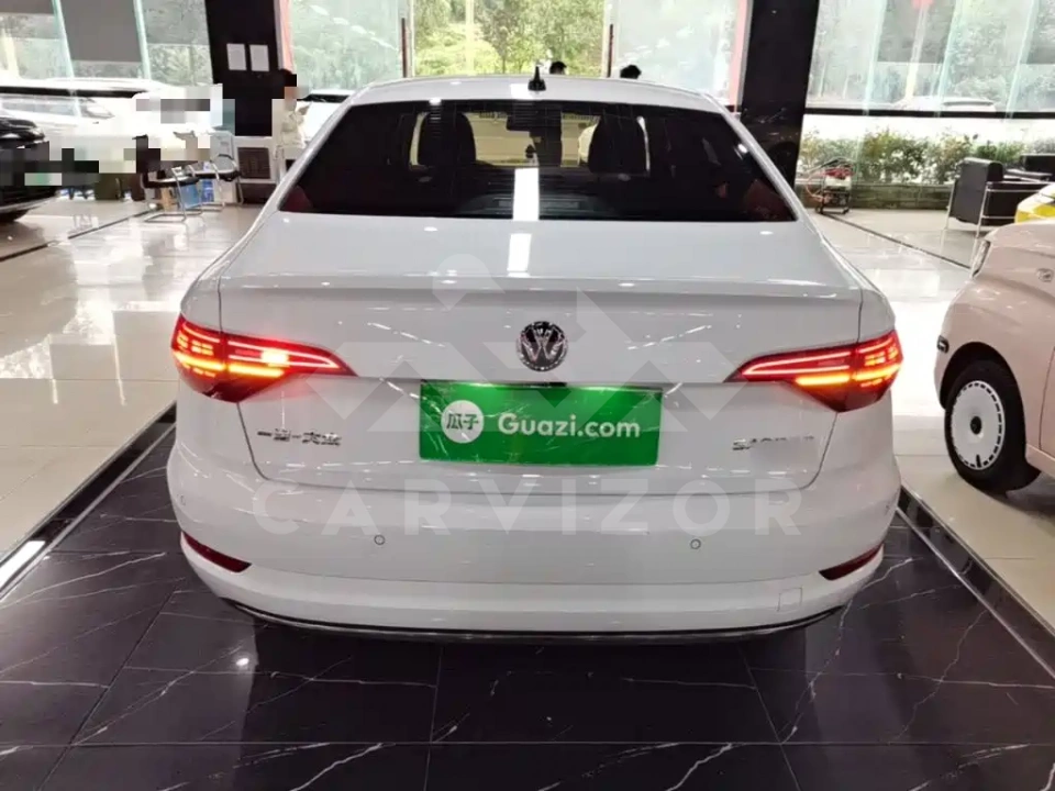 Volkswagen Sagitar