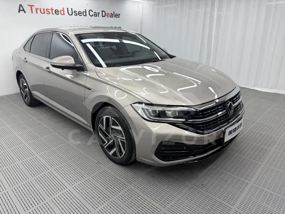 Volkswagen Sagitar