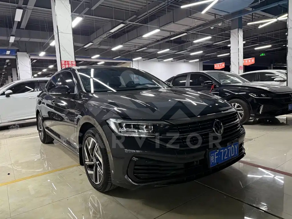 Volkswagen Sagitar