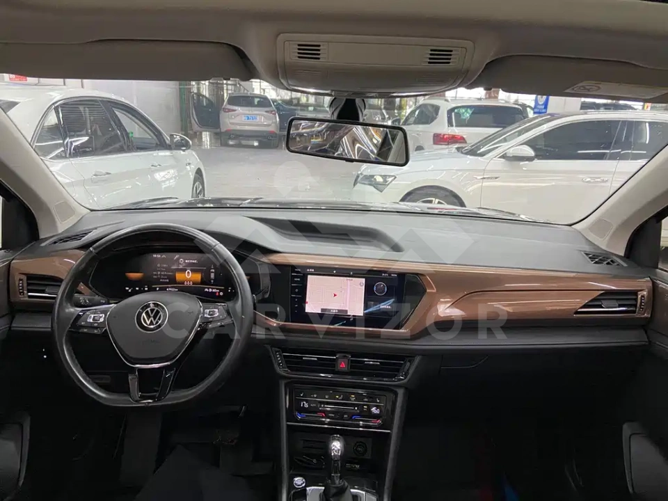 Volkswagen Tharu