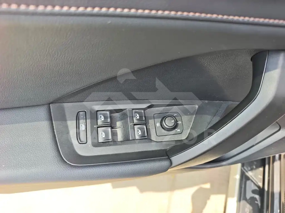 Volkswagen Tharu