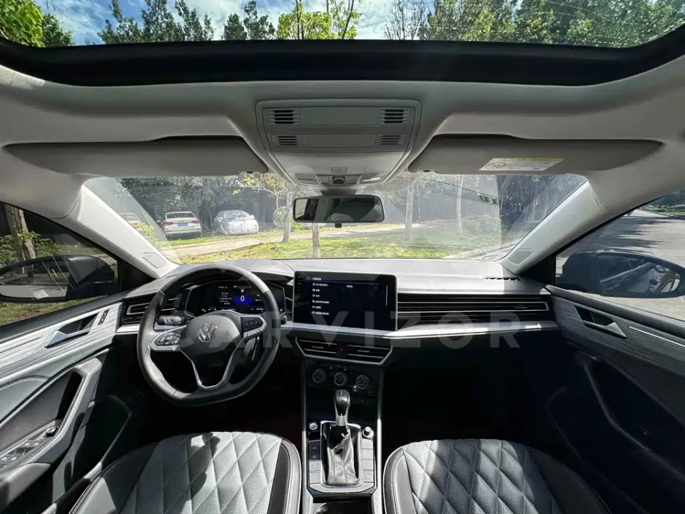 Volkswagen Sagitar