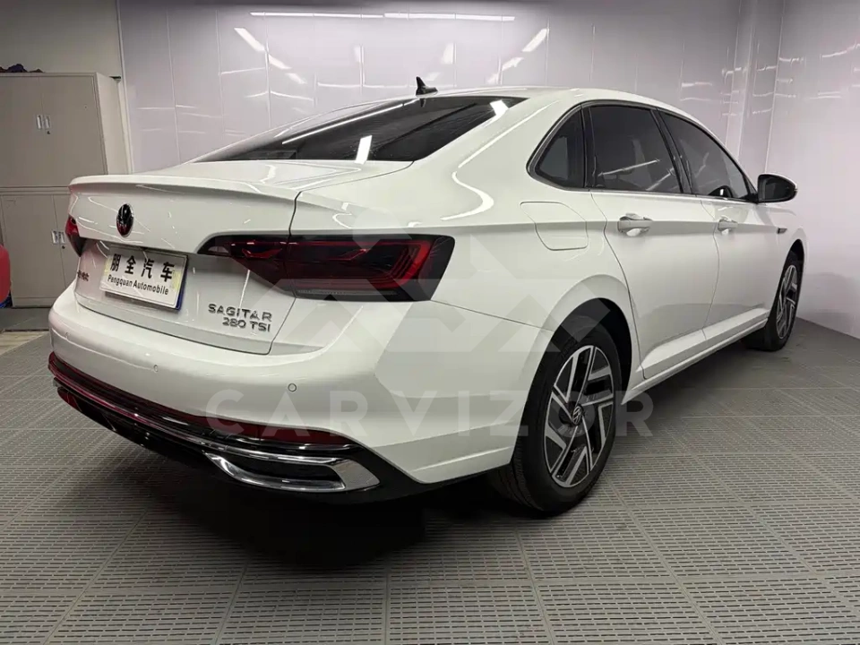 Volkswagen Sagitar