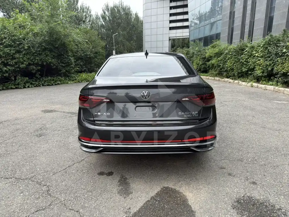 Volkswagen Sagitar