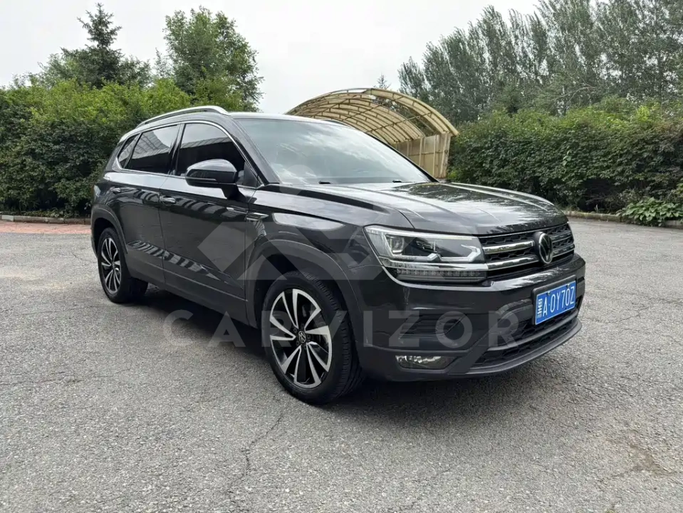 Volkswagen Tharu
