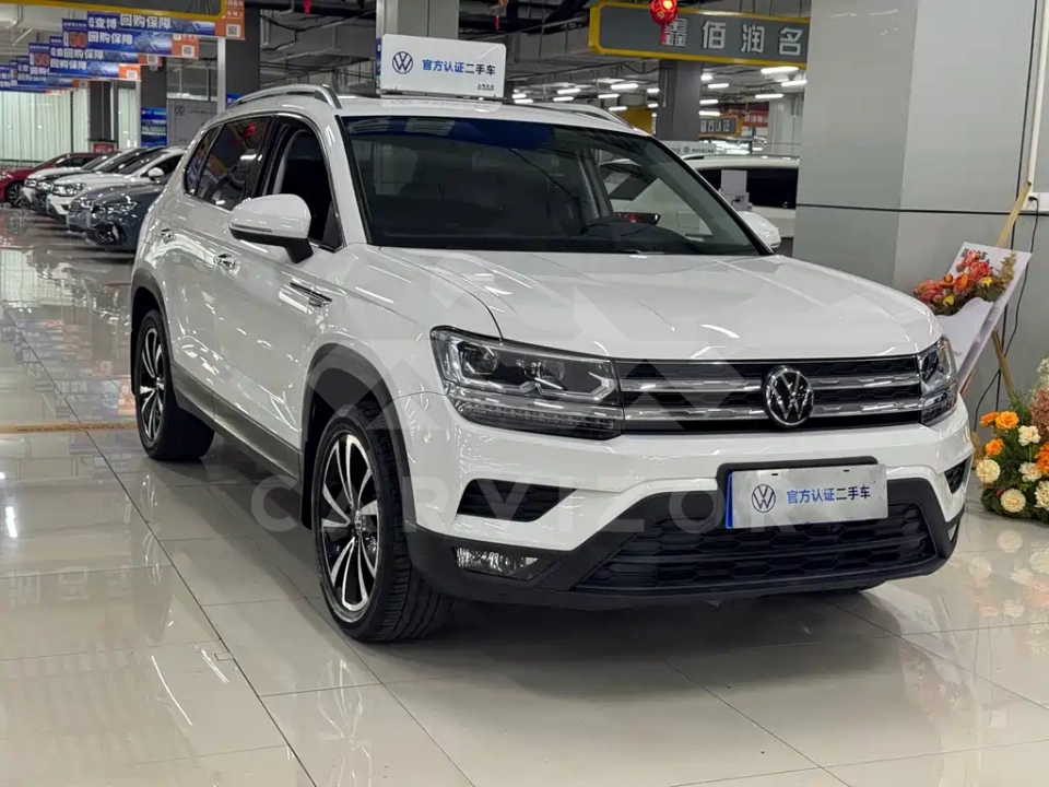 Volkswagen Tharu
