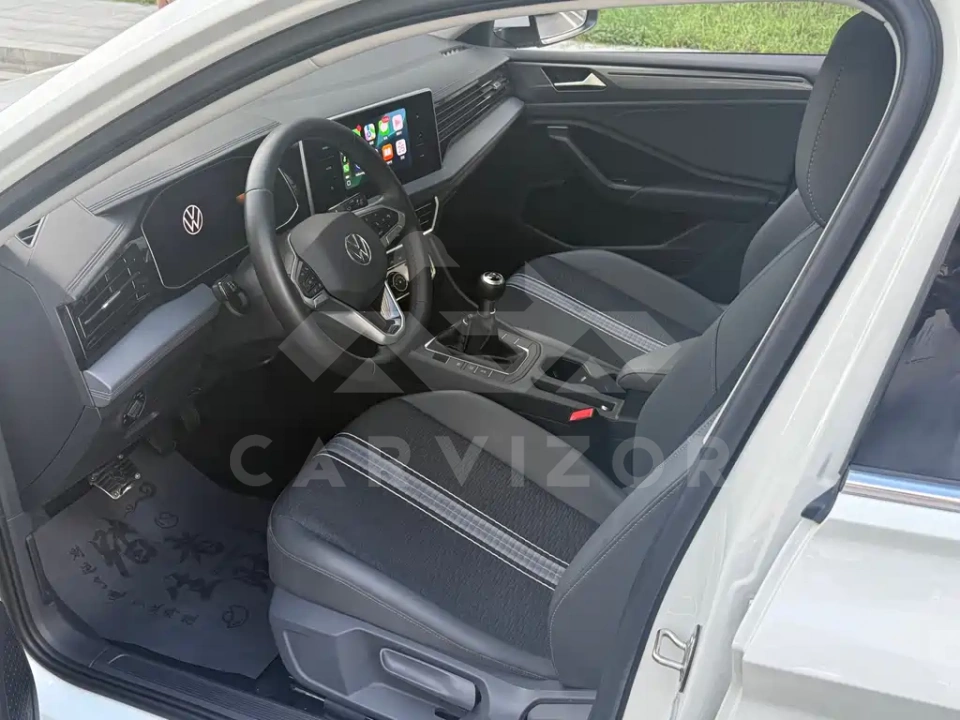 Volkswagen Sagitar