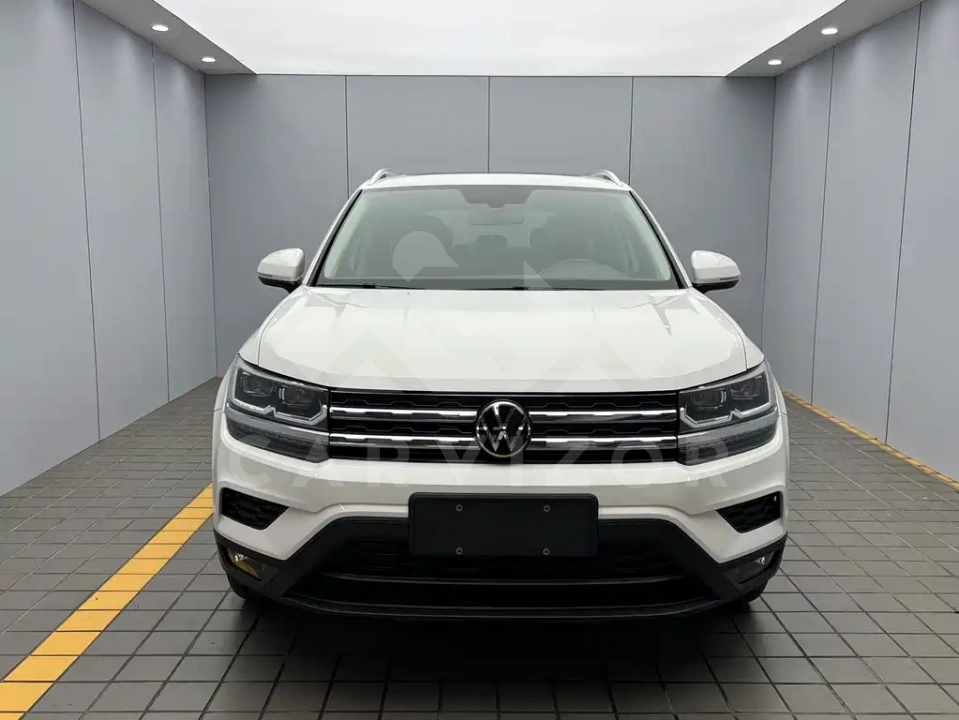 Volkswagen Tharu
