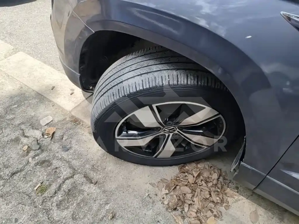 Volkswagen Tharu